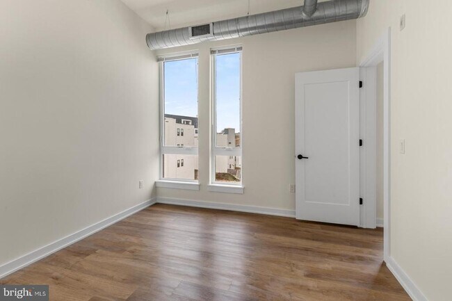 Building Photo - 2401 Frankford Ave