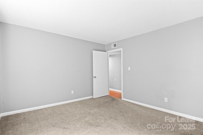 Building Photo - 7984 Shady Oak Trail