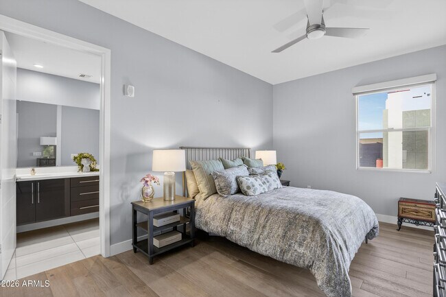 Building Photo - 16580 N 92nd St