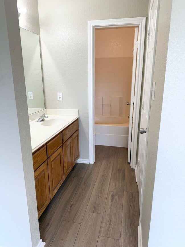 Building Photo - 716-716 Stribling Cir