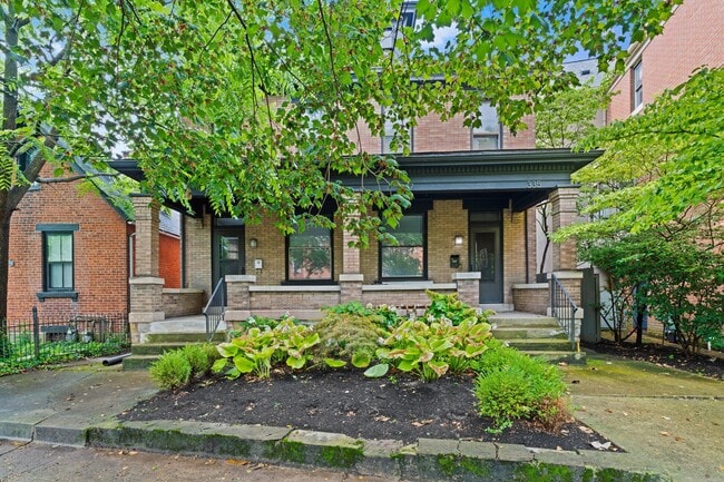 Primary Photo - 339 E Sycamore St