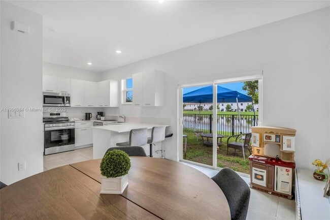 Building Photo - 12774 NW 22nd Pl