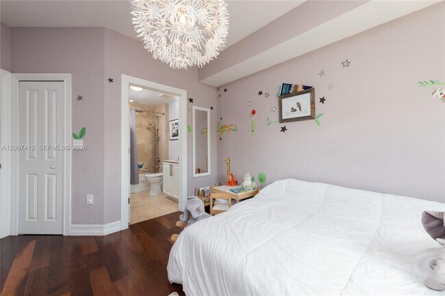 Building Photo - 1650 Galiano St