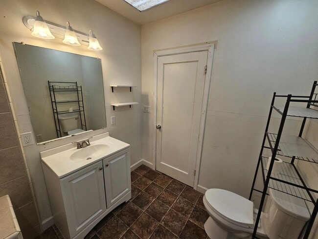 Building Photo - Home for Rent in Corning! 2 Bedroom 1 Bathroom PLUS Bonus Room