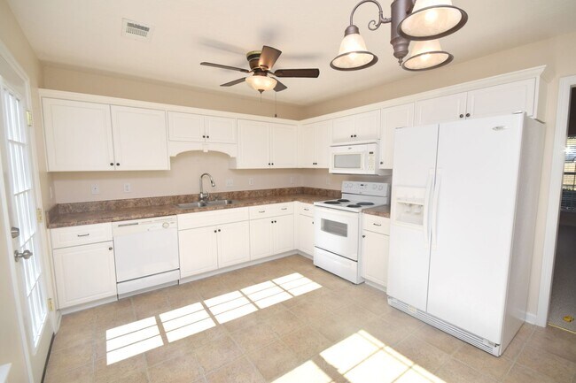 Building Photo - 3 Bed 2 Bath Home in North Augusta on Quiet Cul-de-sac!