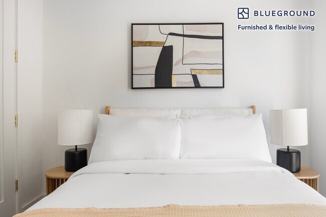 Building Photo - 285 Kingsland Ave