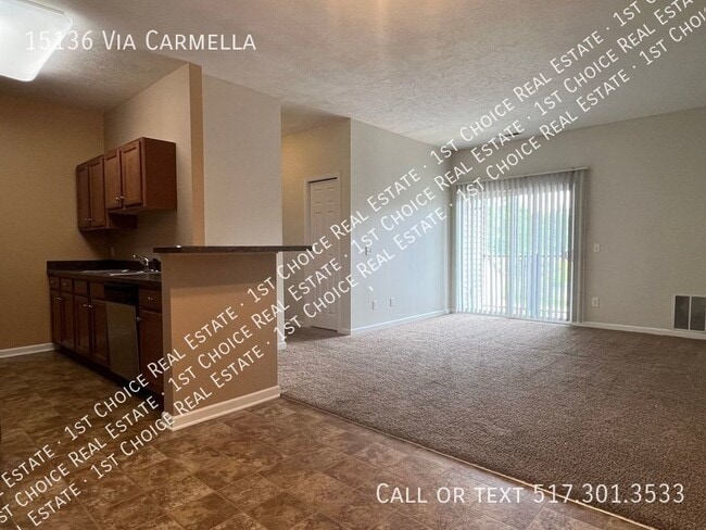 Building Photo - 2-BDR 2-BTH Condo in DeWitt - Pet Friendly