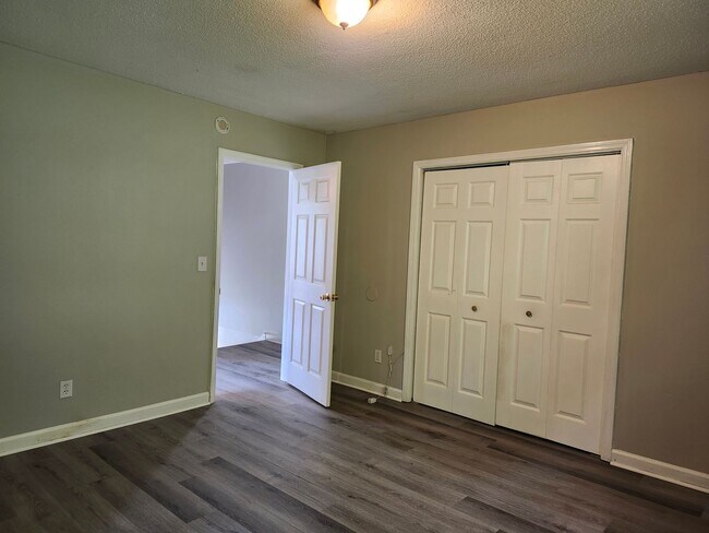 Building Photo - 778-780 Winding Hills Ln