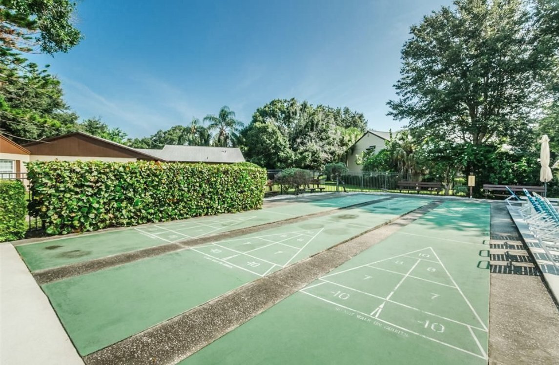 Building Photo - 4215 E Bay Dr