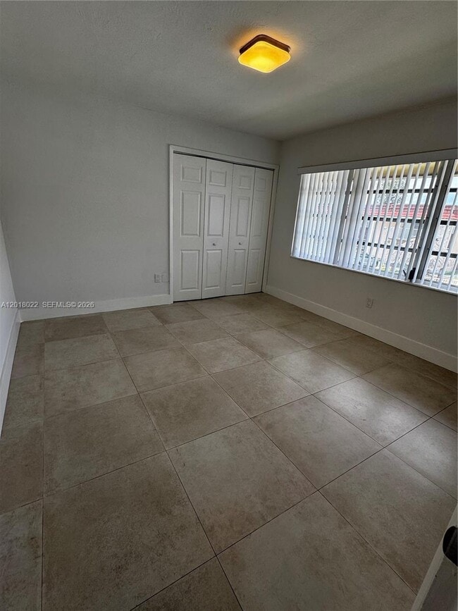 Building Photo - 5401 SW 77th Ct