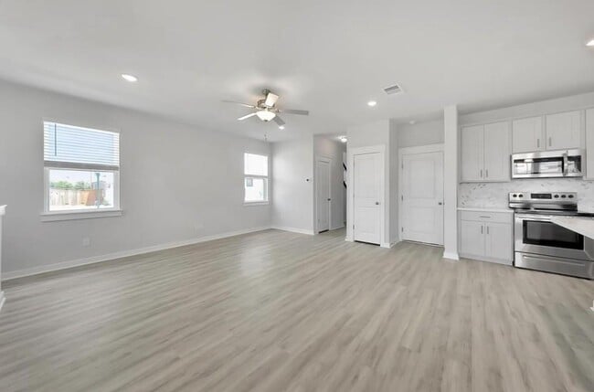 Building Photo - 300 Old Trinity Way