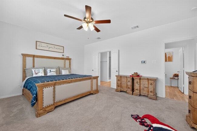 Building Photo - 21624 Elmheart Dr