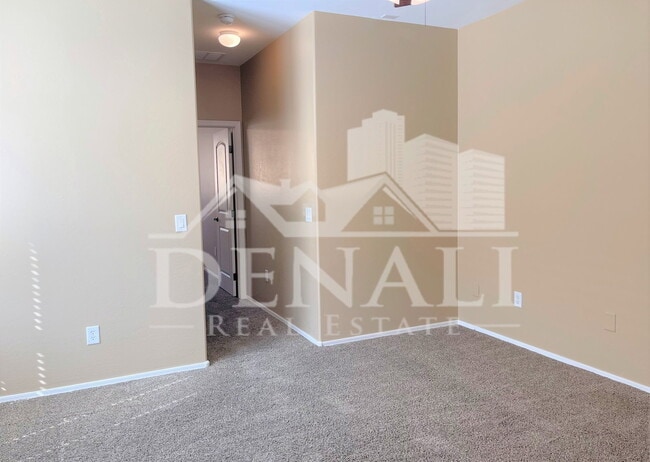 Building Photo - 4321 E Jasper Dr