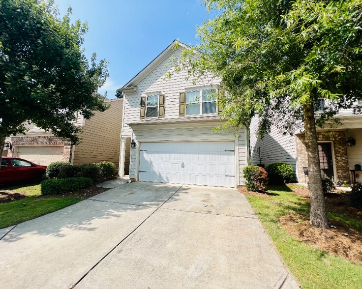 Primary Photo - 256 Highland Pointe Cir E