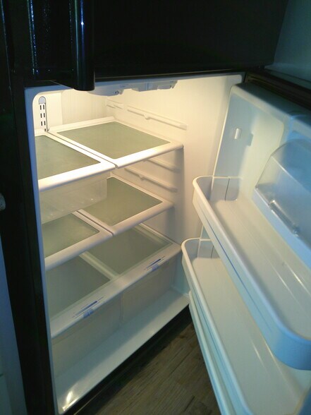 Fridge - 311 N Westlake Ave