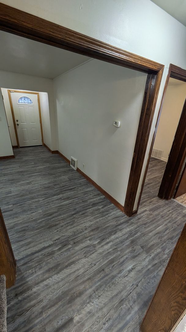 Building Photo - Charming  Single Family 3bd/1.5 bath