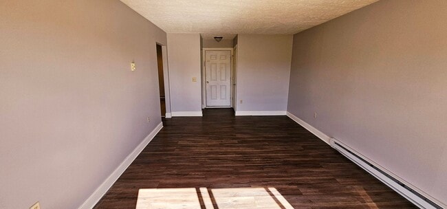 Building Photo - 940 Piper Rd