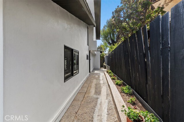 Building Photo - 28851 Shady Pl