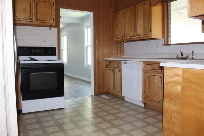 Building Photo - Alcoa City Rental Available Now