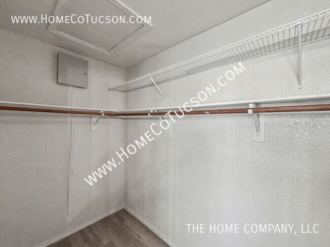 Building Photo - 2314 Silvergate Pl