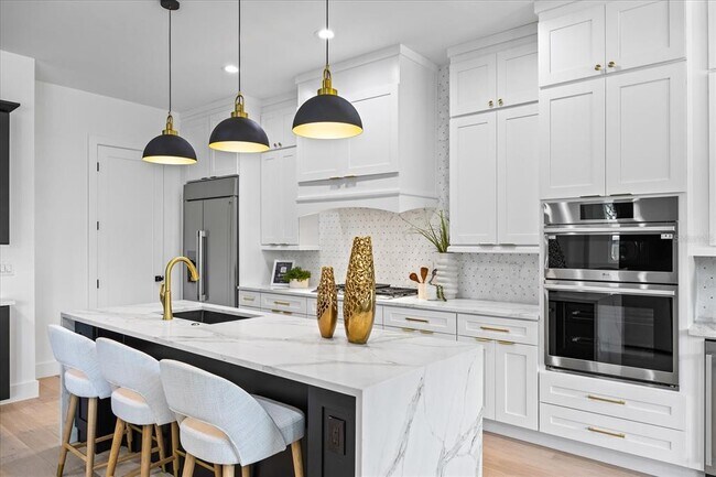 Building Photo - 3601 W Platt St