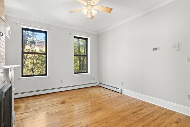 Building Photo - 227 3rd St