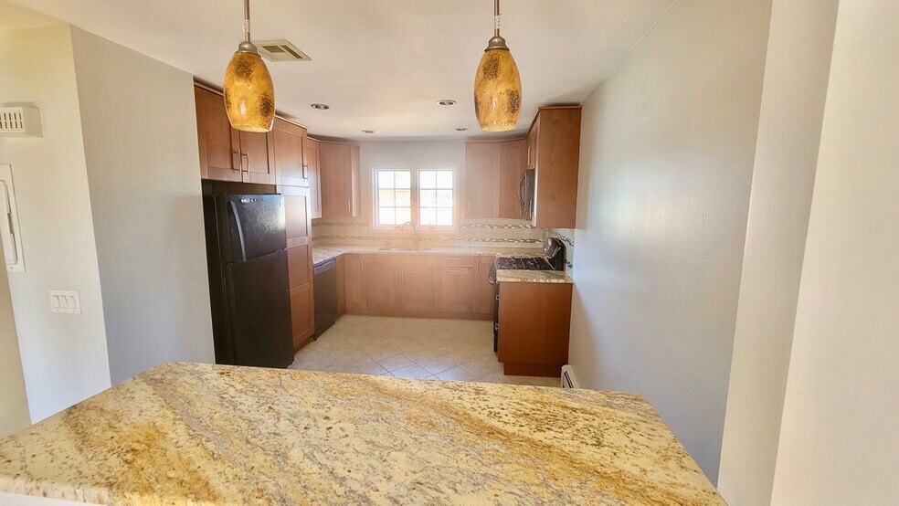 Modern Eat-In Kitchen - 24 Gall Ave
