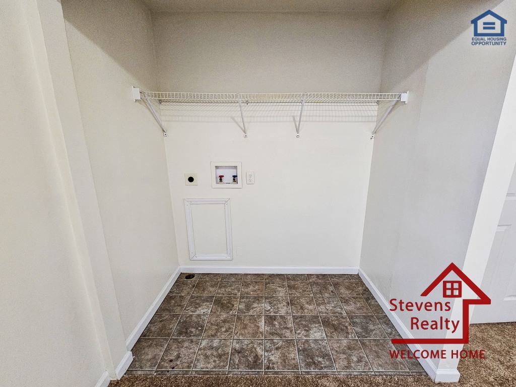 Building Photo - 415 Pinecrest St