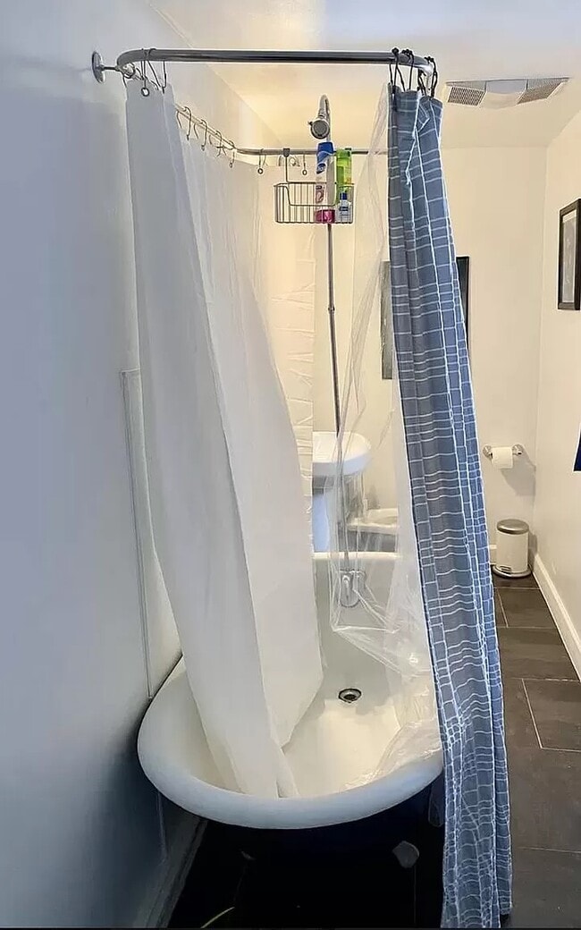 Building Photo - 720 S Randolph St