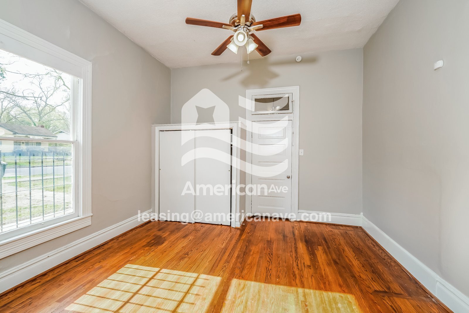 Building Photo - 7832 4th Ave S