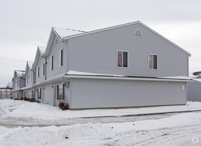 Building Photo - 435 33rd Ave N