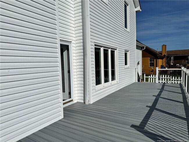 Building Photo - 6521 Ryefield Dr