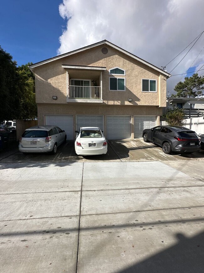 Building Photo - 3935 32nd St