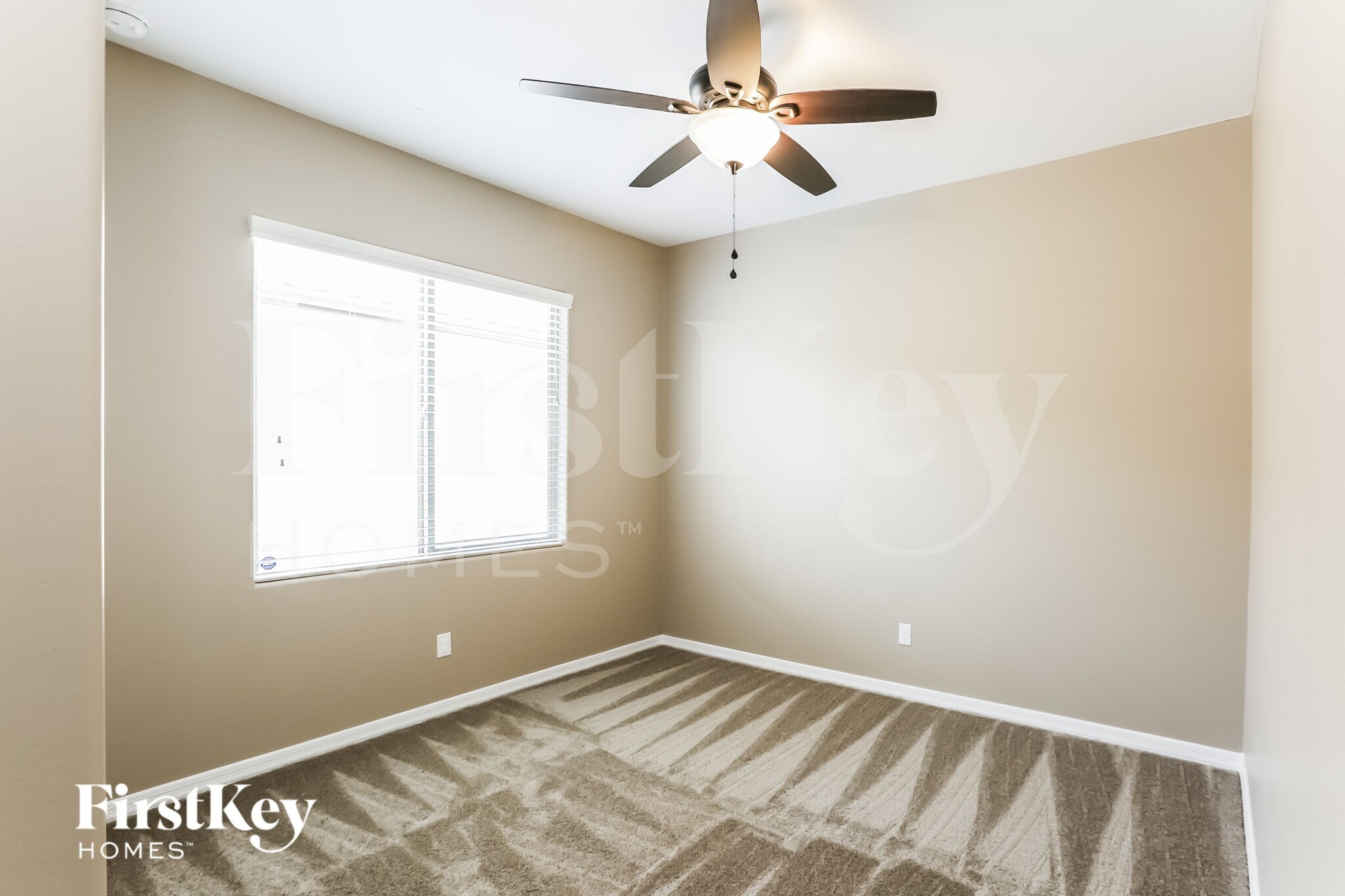 Building Photo - 38105 W Isabella Ln