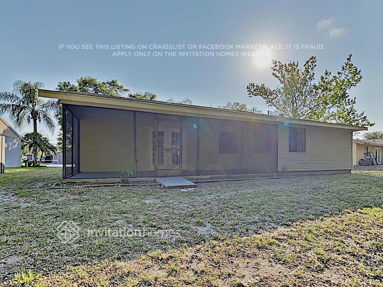 Building Photo - 513 Lakeview Dr