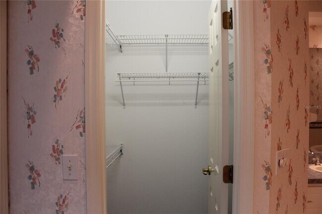 Building Photo - 2228 Lake Holloway Blvd