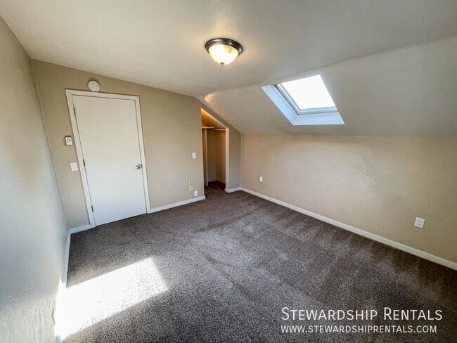 Building Photo - 1790 Mill St