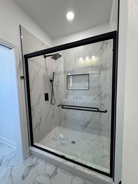 Building Photo - 963 Heyl Ave