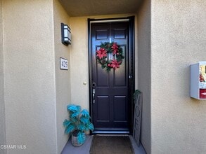 Building Photo - 243 Riverdale Ct