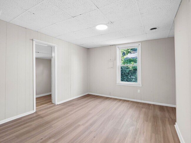 Building Photo - 2BR/1BA House for Rent in Norwich Neighborhood