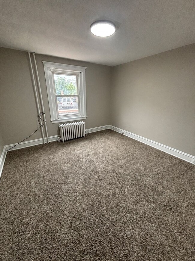Building Photo - Charming 2-Bedroom Home with Bonus Room – ...