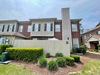 Building Photo - Beautifully Updated Townhome with Dual Primary Suites & Flex Space