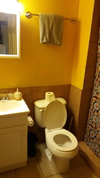 Building Photo - 224 Evans Ln