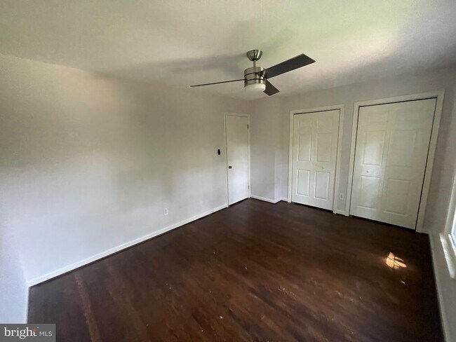 Building Photo - 9609 Barkston Ct