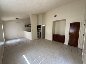 Building Photo - 8714 GSRI Ave