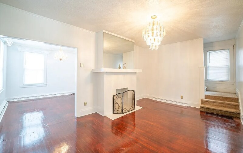 Building Photo - 935 Somerset Dr