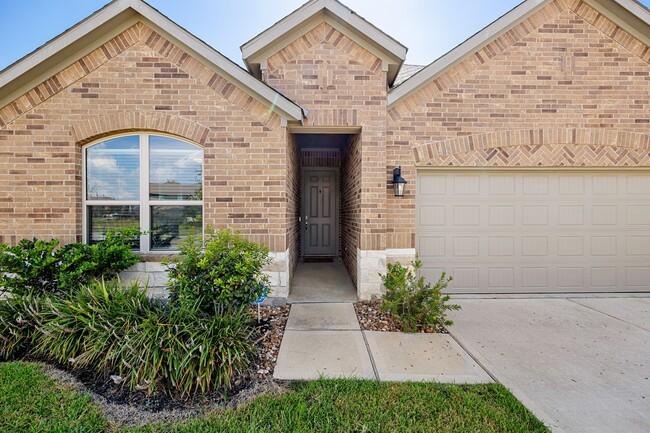 Building Photo - 31515 Casa Linda Dr