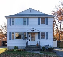 Building Photo - 985 Slater Rd