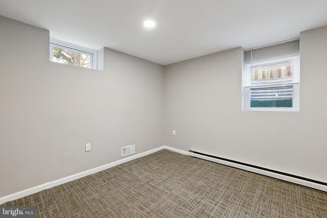 Building Photo - 10802 Blossom Ln