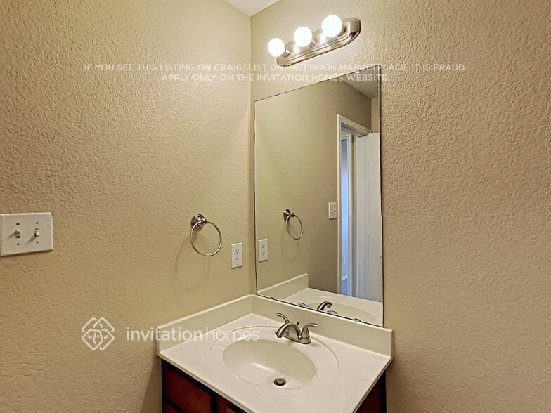 Building Photo - 2203 Wichita Tr